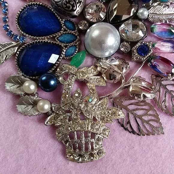 Basket of Flowers Art - Picture 6 of 7